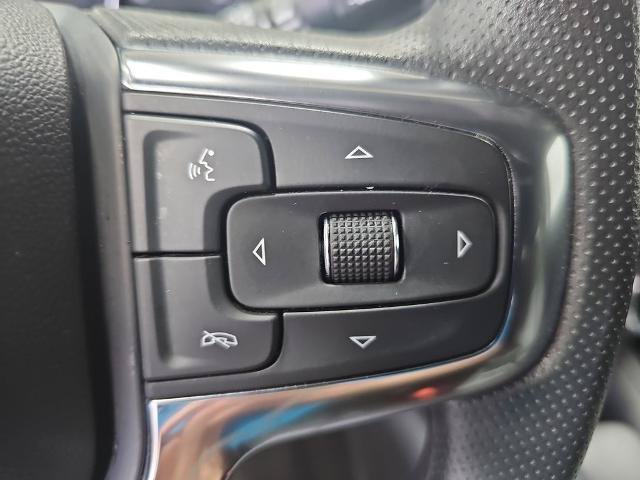 Used 2025 Chevrolet Blazer LT AWD/4WD image 17