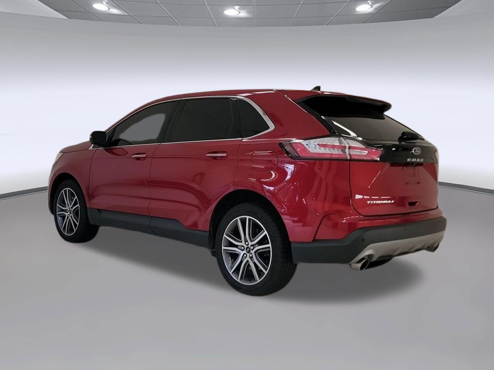 Certified 2024 Ford Edge Titanium AWD/4WD image 3