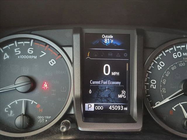 Used 2018 Toyota Tacoma TRD Off-Road AWD/4WD image 10