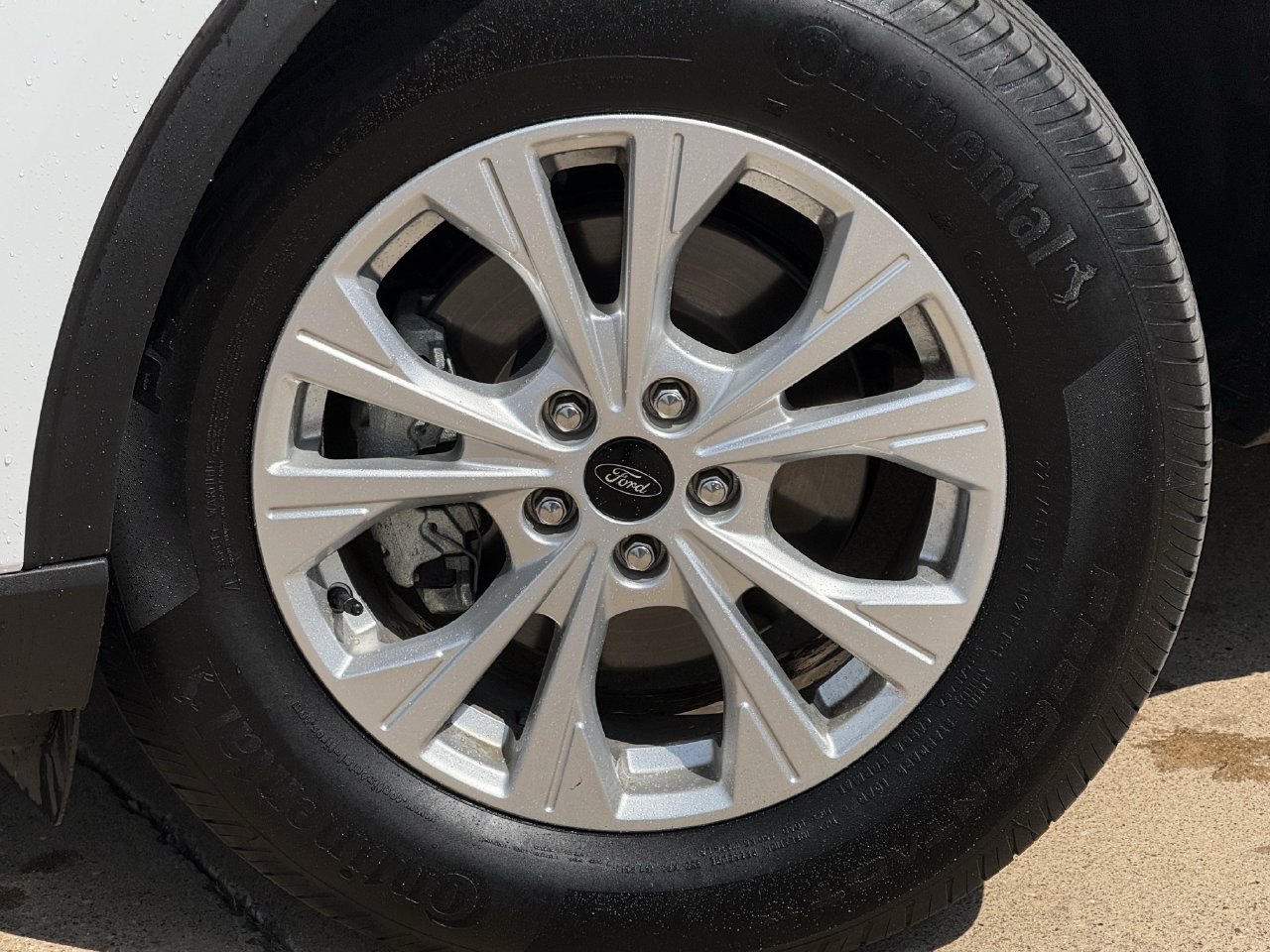 Certified 2024 Ford Escape Active AWD/4WD image 9