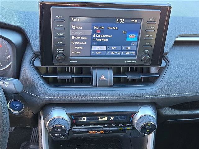 Used 2022 Toyota RAV4 XLE AWD/4WD image 14