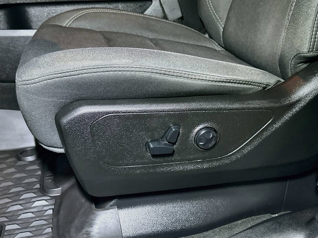 Used 2020 RAM 1500 Big Horn AWD/4WD image 19