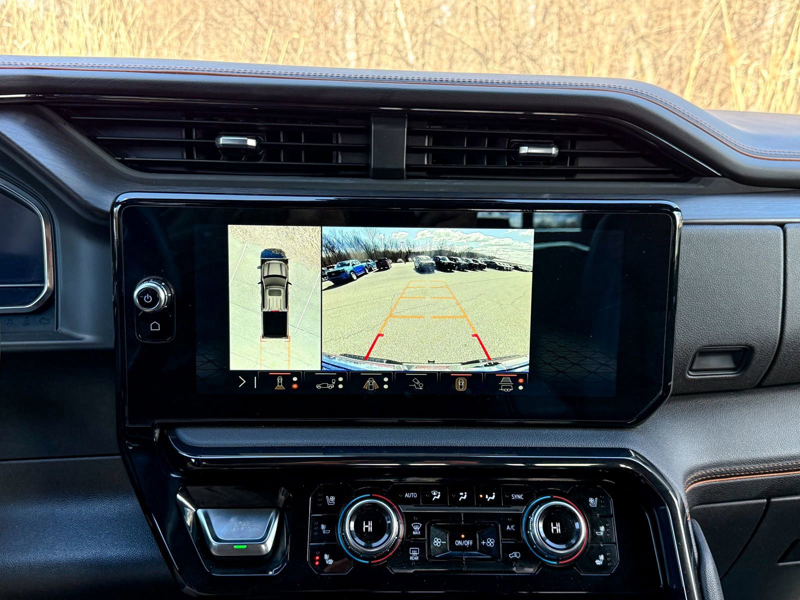 Used 2024 GMC Sierra 1500 AT4 w/ Technology Package image 24