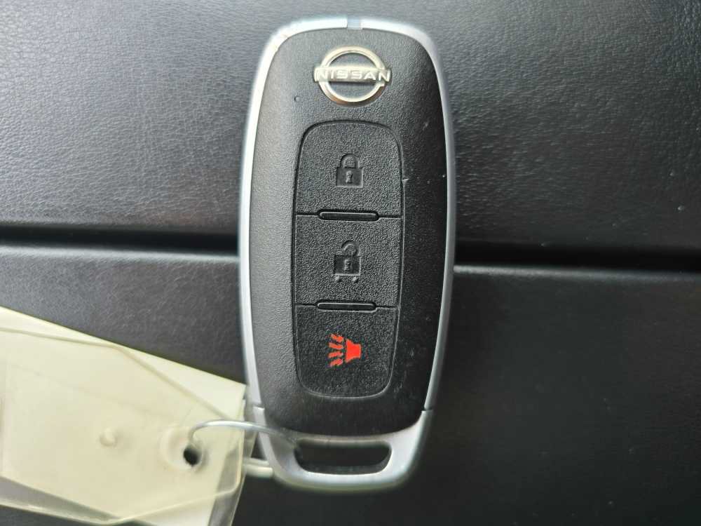 Used 2023 Nissan Rogue S AWD/4WD image 21