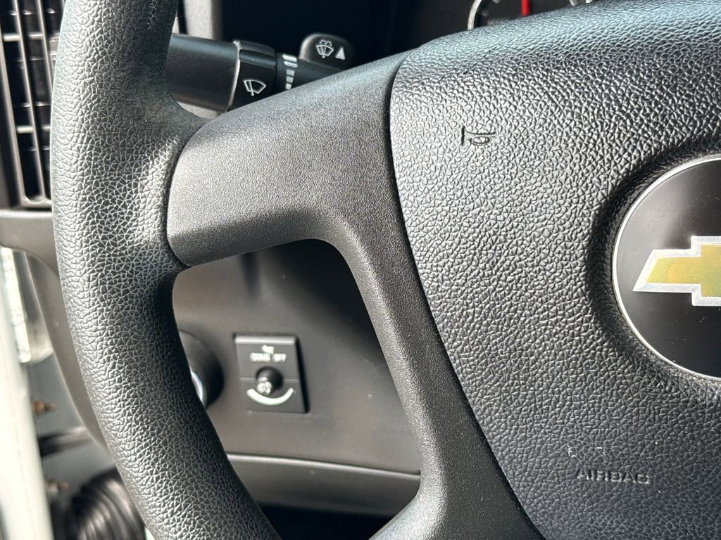 Used 2017 Chevrolet Express 2500 RWD image 15