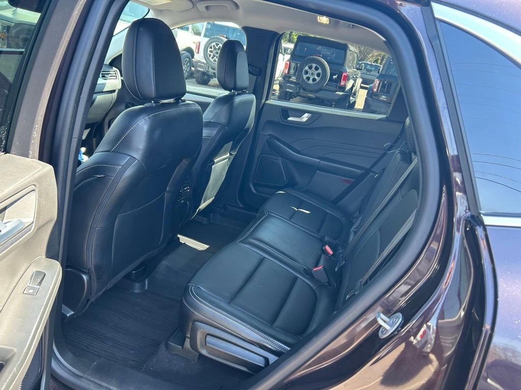 Certified 2023 Ford Escape Platinum image 18