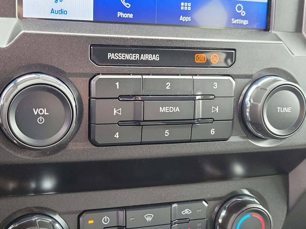 Certified 2022 Ford F450 XLT w/ XLT Premium Package AWD/4WD image 30