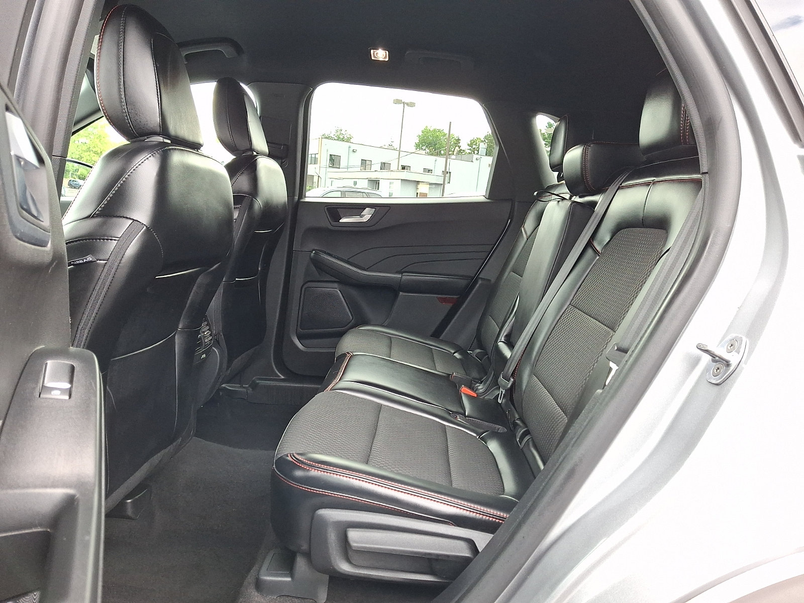 Certified 2024 Ford Escape ST-Line AWD/4WD image 10