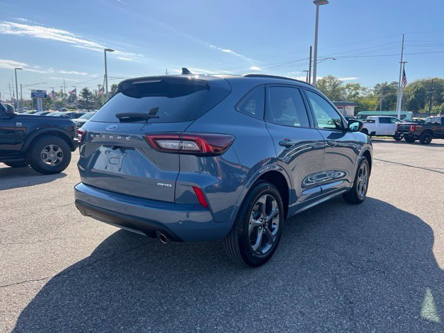 Certified 2024 Ford Escape ST-Line w/ Tech Pack #1 AWD/4WD image 4