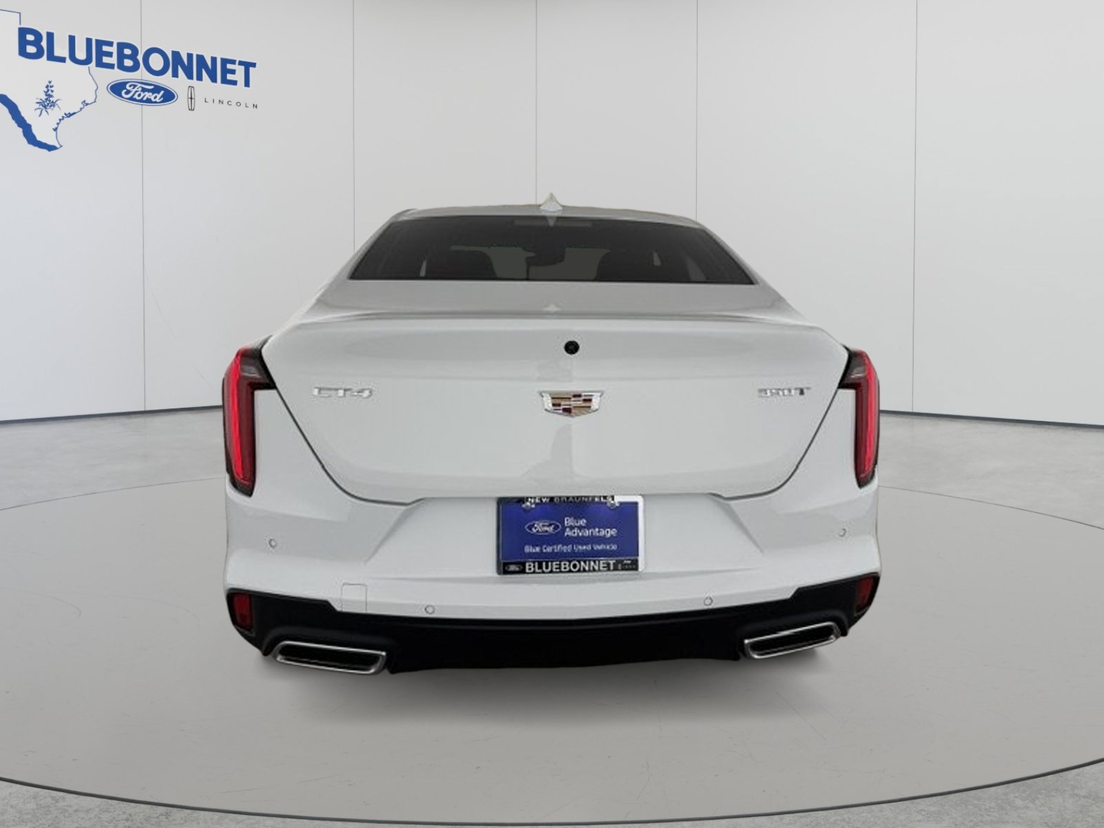 Used 2026 Cadillac CT4 Premium Luxury RWD image 4