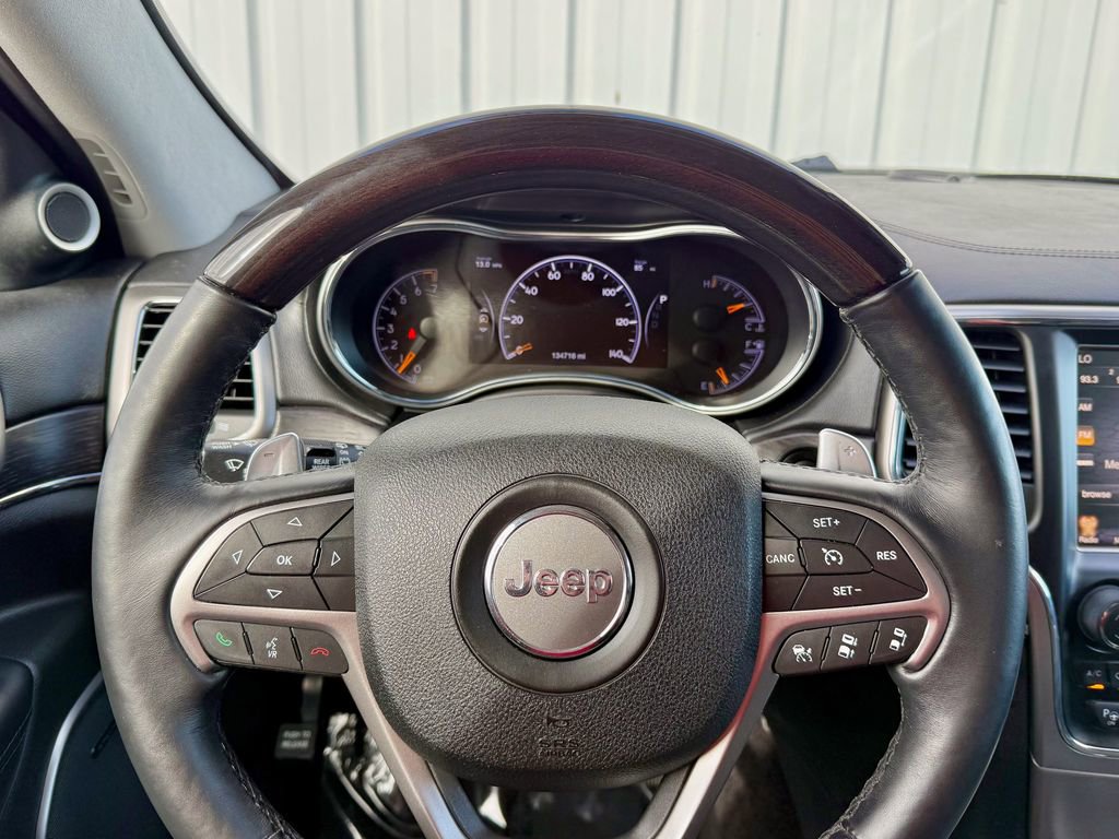 Used 2017 Jeep Grand Cherokee Summit image 24