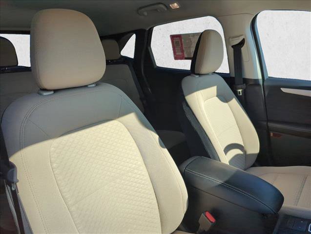 Certified 2022 Ford Escape SE w/ SE Sport Appearance Package FWD image 25