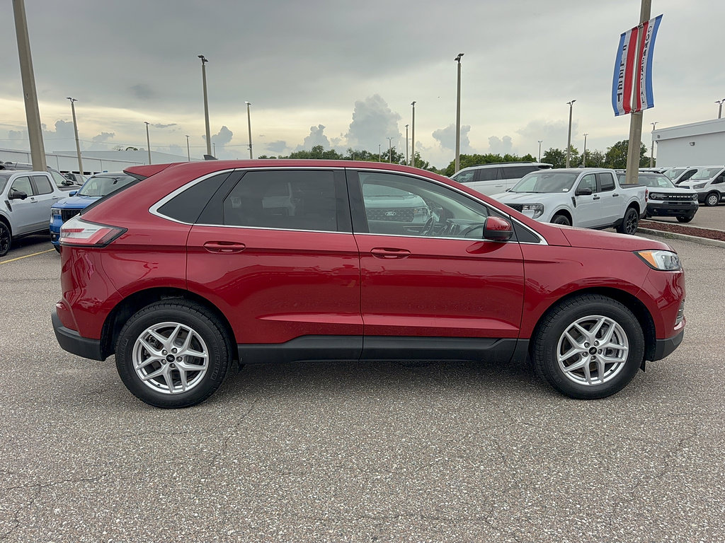 Certified 2023 Ford Edge SEL w/ Convenience Package AWD/4WD image 5