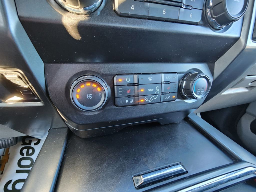 Certified 2022 Ford F250 XLT w/ XLT Premium Package image 14