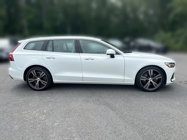 Used 2020 Volvo V60 T5 Inscription FWD image 9