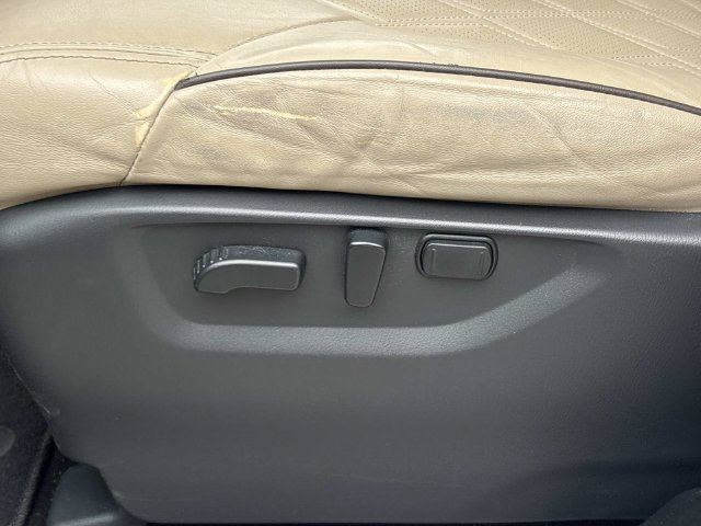 Used 2022 Nissan Armada Platinum w/ Captain's Chairs Package AWD/4WD image 12