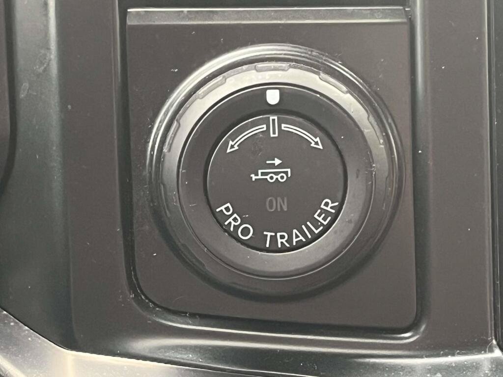 Certified 2024 Ford F250 King Ranch AWD/4WD image 27