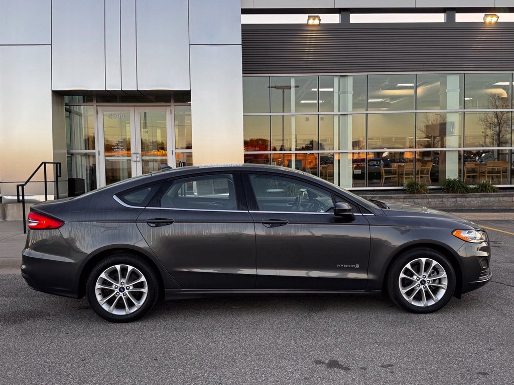 Certified 2019 Ford Fusion SE FWD image 43