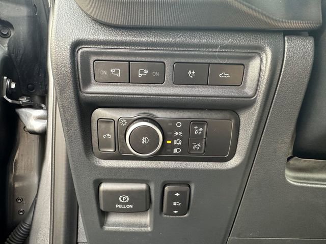 Certified 2022 Ford F150 Platinum w/ FX4 Off-Road Package image 11