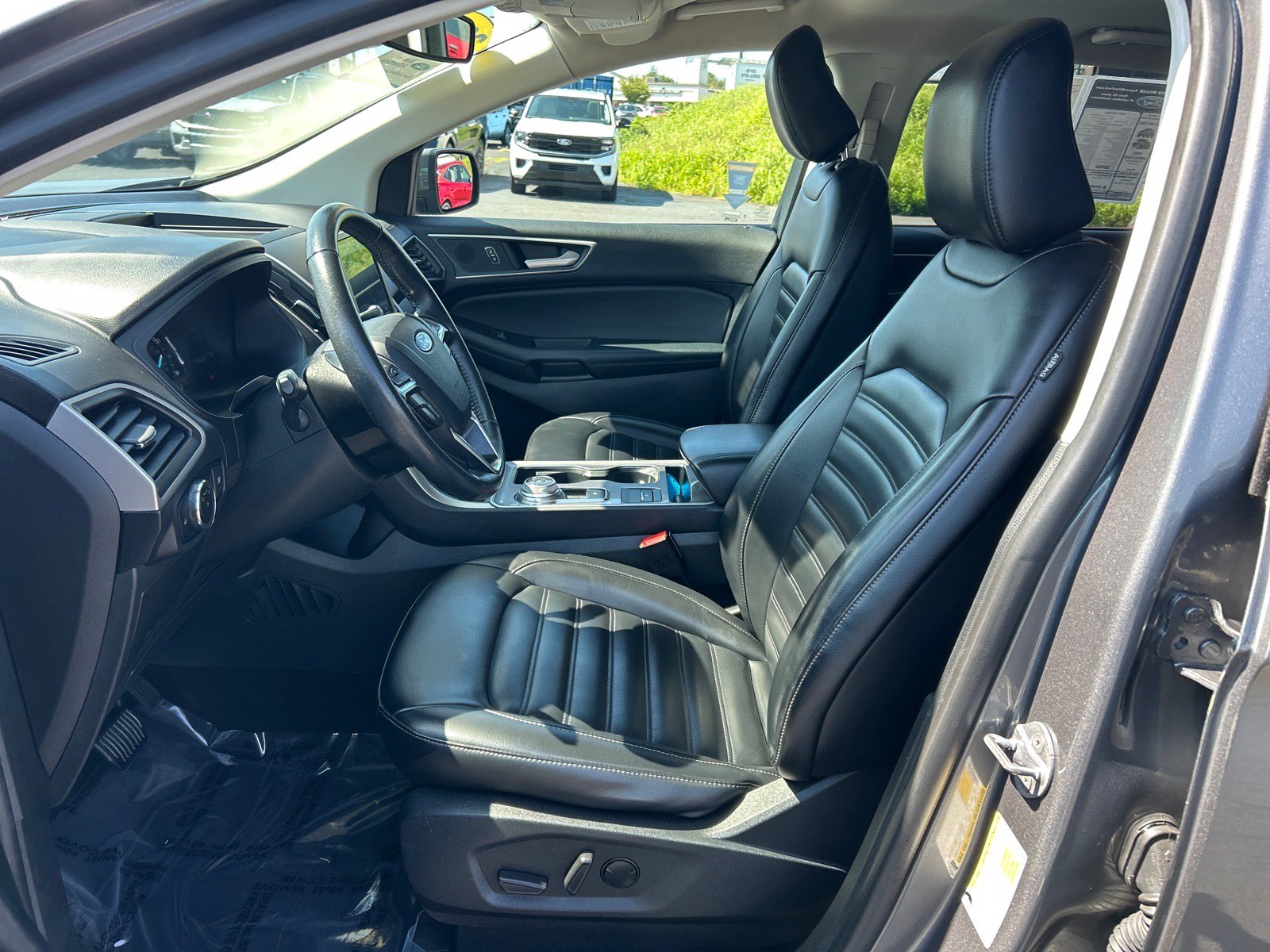 Certified 2024 Ford Edge SEL AWD/4WD image 6