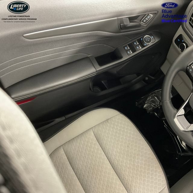 Certified 2023 Ford Escape Active AWD/4WD image 31