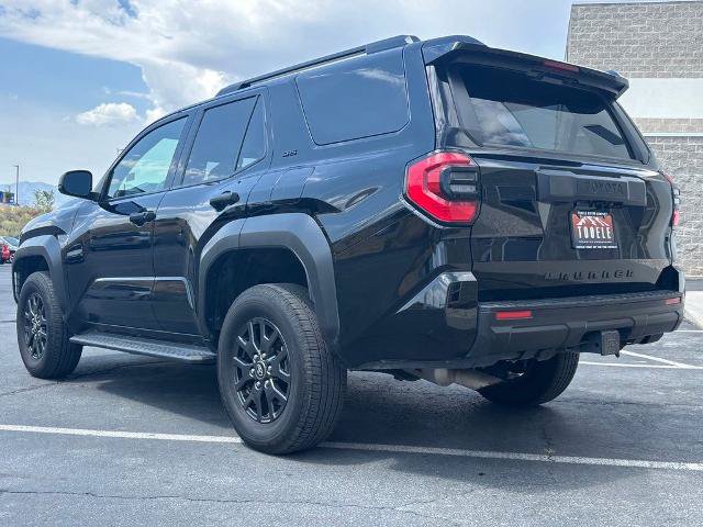 Used 2025 Toyota 4Runner SR5 AWD/4WD image 3