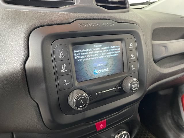 Used 2017 Jeep Renegade Trailhawk AWD/4WD image 7
