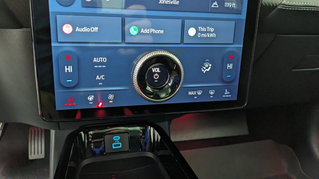 Certified 2023 Ford Mustang Mach-E Premium AWD/4WD image 30