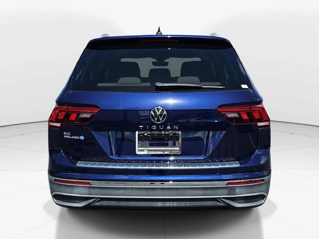 Used 2023 Volkswagen Tiguan SE FWD image 5