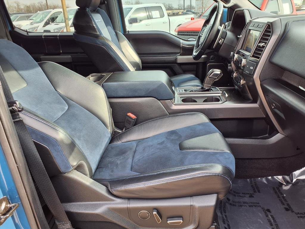Certified 2019 Ford F150 Raptor w/ Equipment Group 802A Luxury image 29