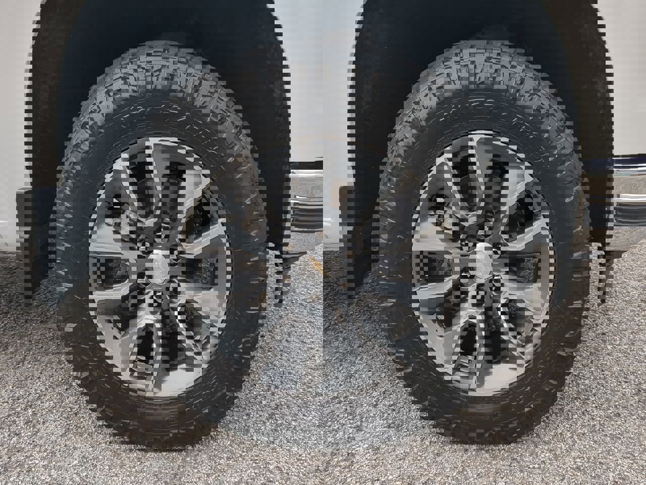 Used 2023 Chevrolet Silverado 1500 LT w/ All Star Edition Plus image 10