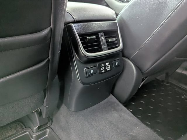 Used 2024 Subaru Outback Limited XT AWD/4WD image 16