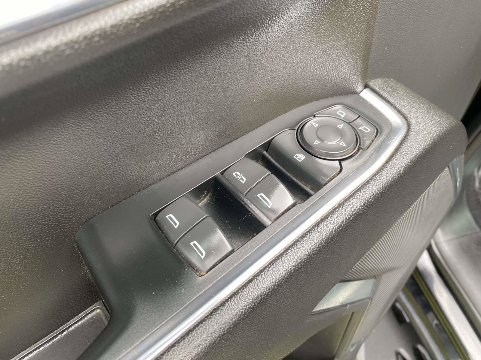 Used 2023 Chevrolet Silverado 1500 LT w/ Protection Package AWD/4WD image 18
