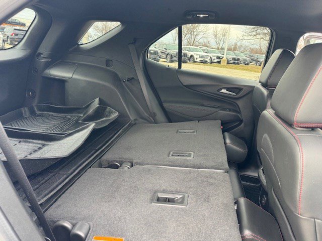 Used 2023 Chevrolet Equinox RS w/ RS Leather Package image 35