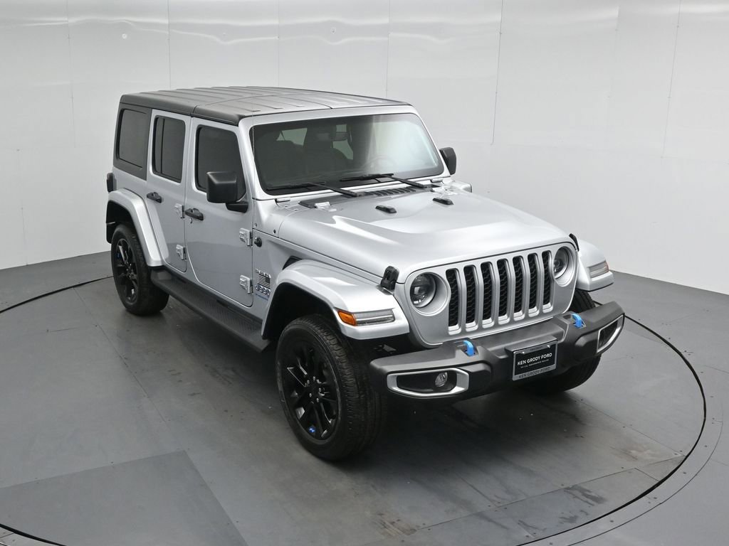 Used 2023 Jeep Wrangler Unlimited Sahara w/ Cold Weather Group image 38