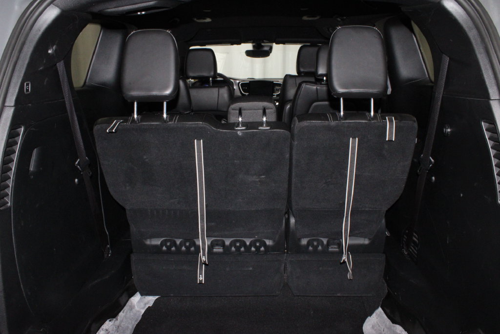 Used 2025 Chrysler Pacifica Select FWD image 17