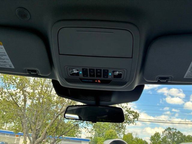 Certified 2023 Ford Explorer XLT w/ Equipment Group 202A AWD/4WD image 22