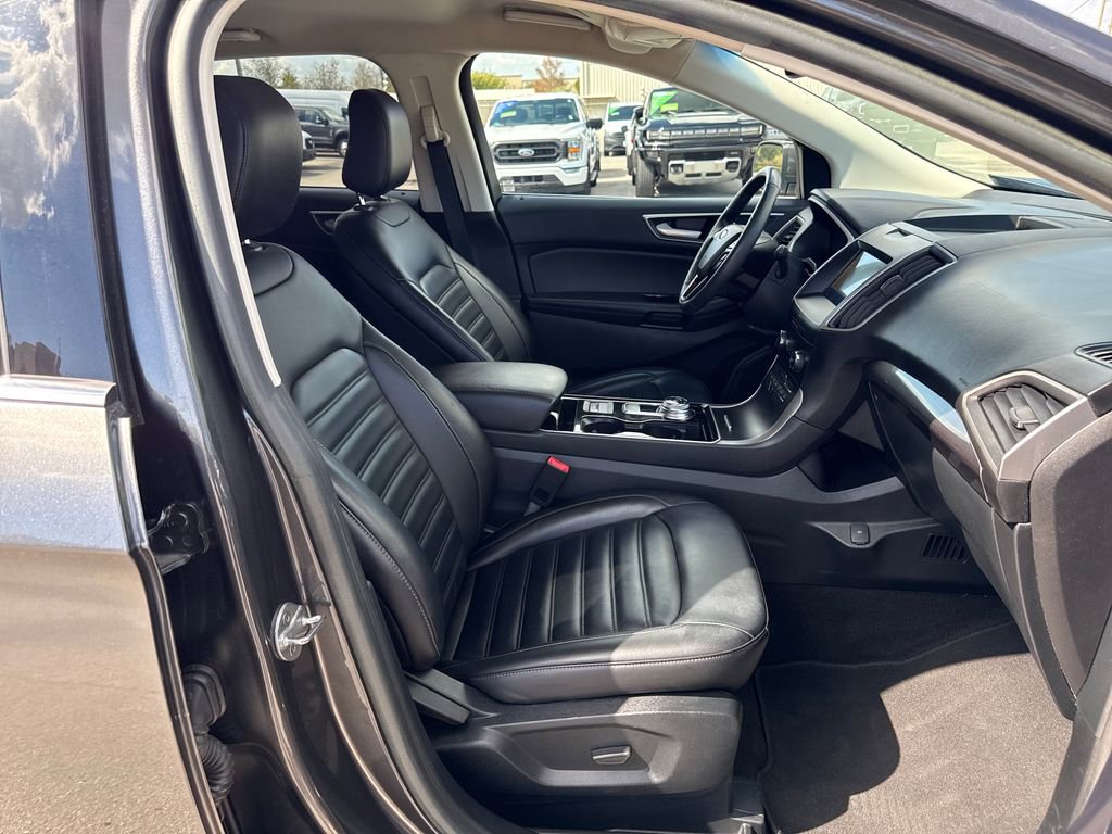 Certified 2020 Ford Edge SEL image 24