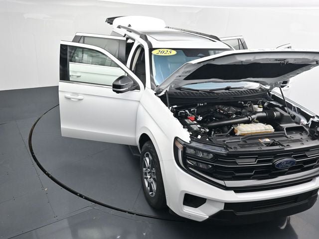 Certified 2025 Ford Expedition Max Active AWD/4WD image 46