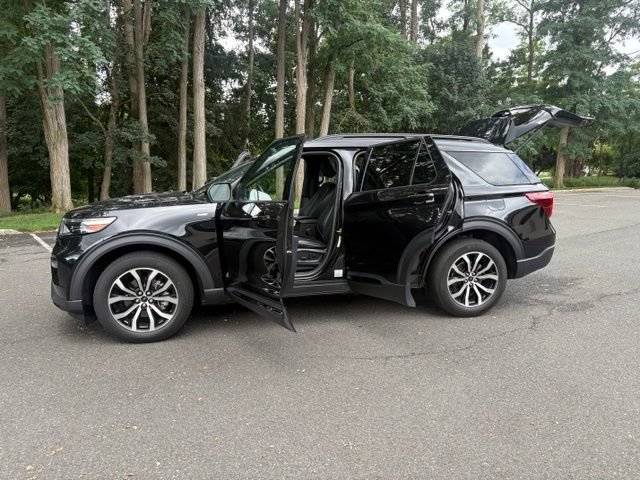 Certified 2023 Ford Explorer ST-Line w/ Class IV Trailer Tow Package AWD/4WD image 29