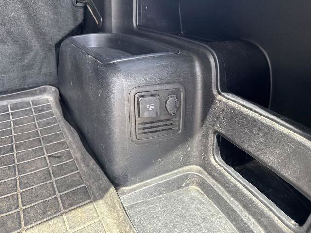 Used 2018 Toyota 4Runner SR5 AWD/4WD image 26