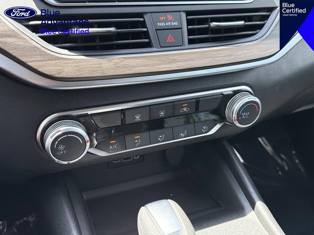 Used 2025 Nissan Altima 2.5 SV FWD image 25