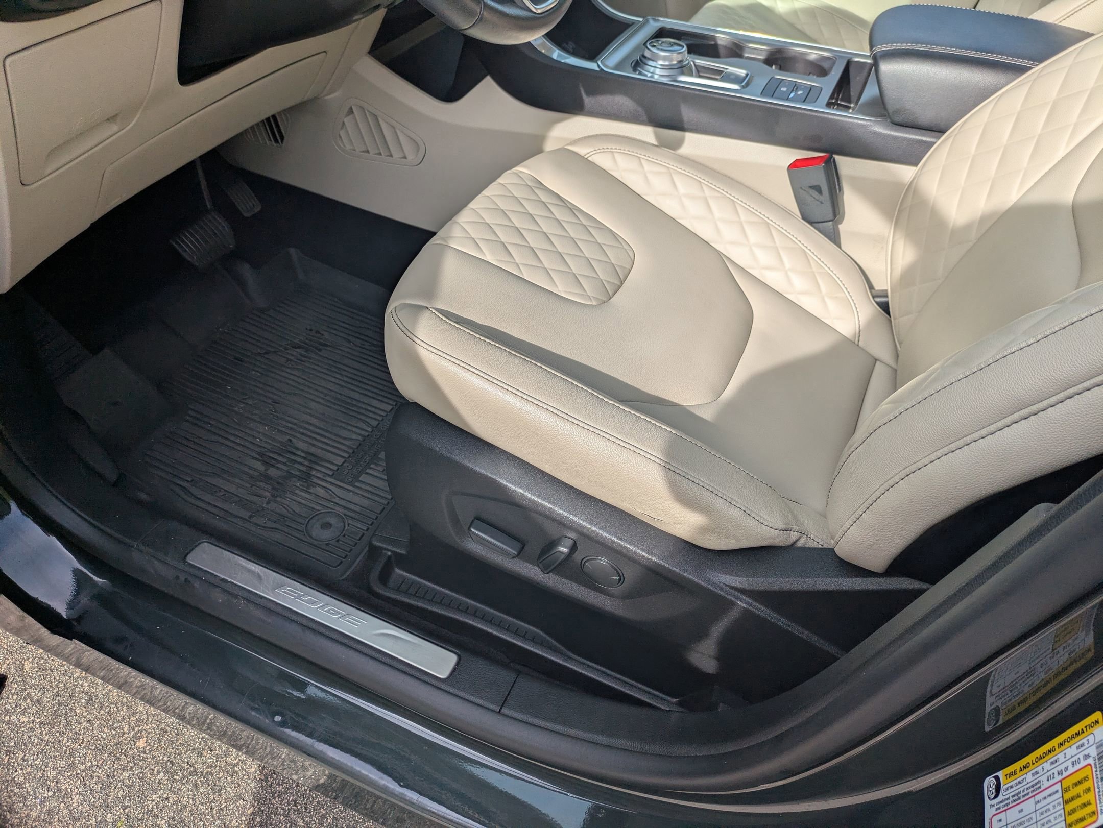 Certified 2023 Ford Edge Titanium image 13