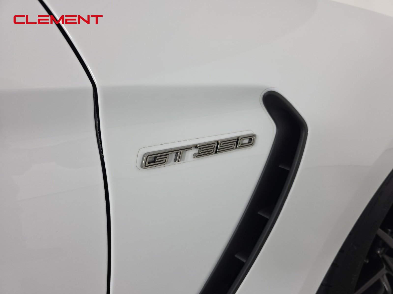 Certified 2017 Ford Mustang Shelby GT350 w/ Electronics Package image 30