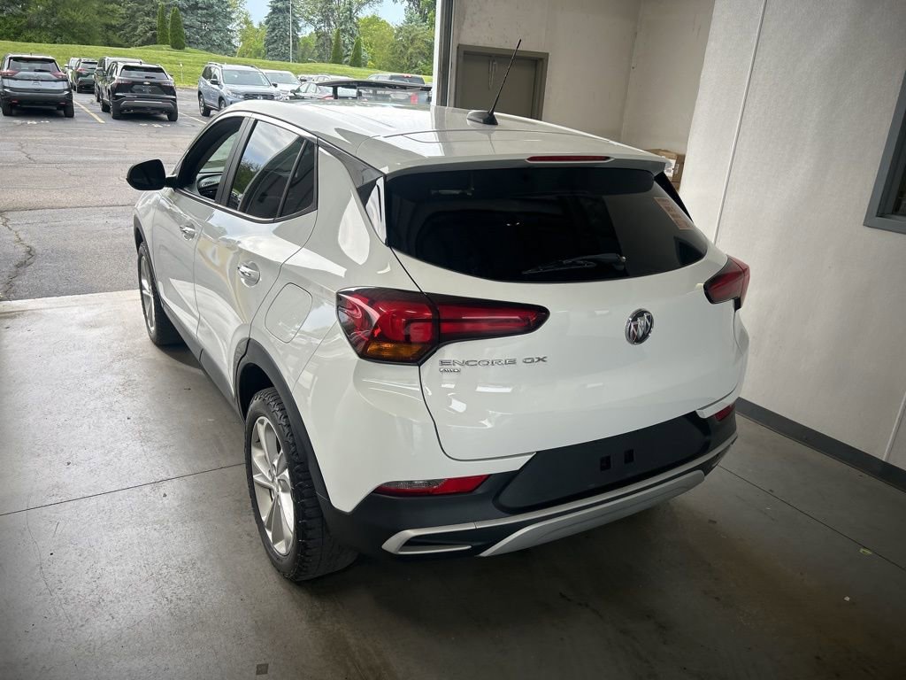 Used 2020 Buick Encore GX Preferred w/ Cold Weather Comfort Package AWD/4WD image 2