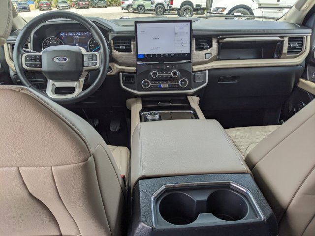 Certified 2022 Ford Expedition Limited AWD/4WD image 16