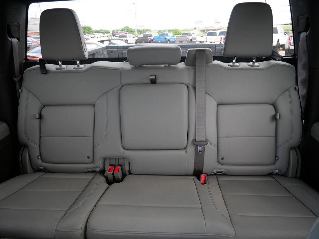 Used 2024 GMC Sierra 1500 SLT w/ SLT Convenience Package AWD/4WD image 13