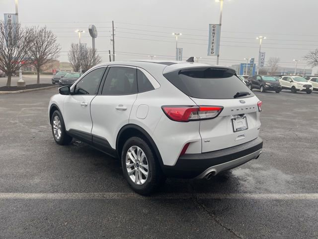 Certified 2021 Ford Escape SE image 3