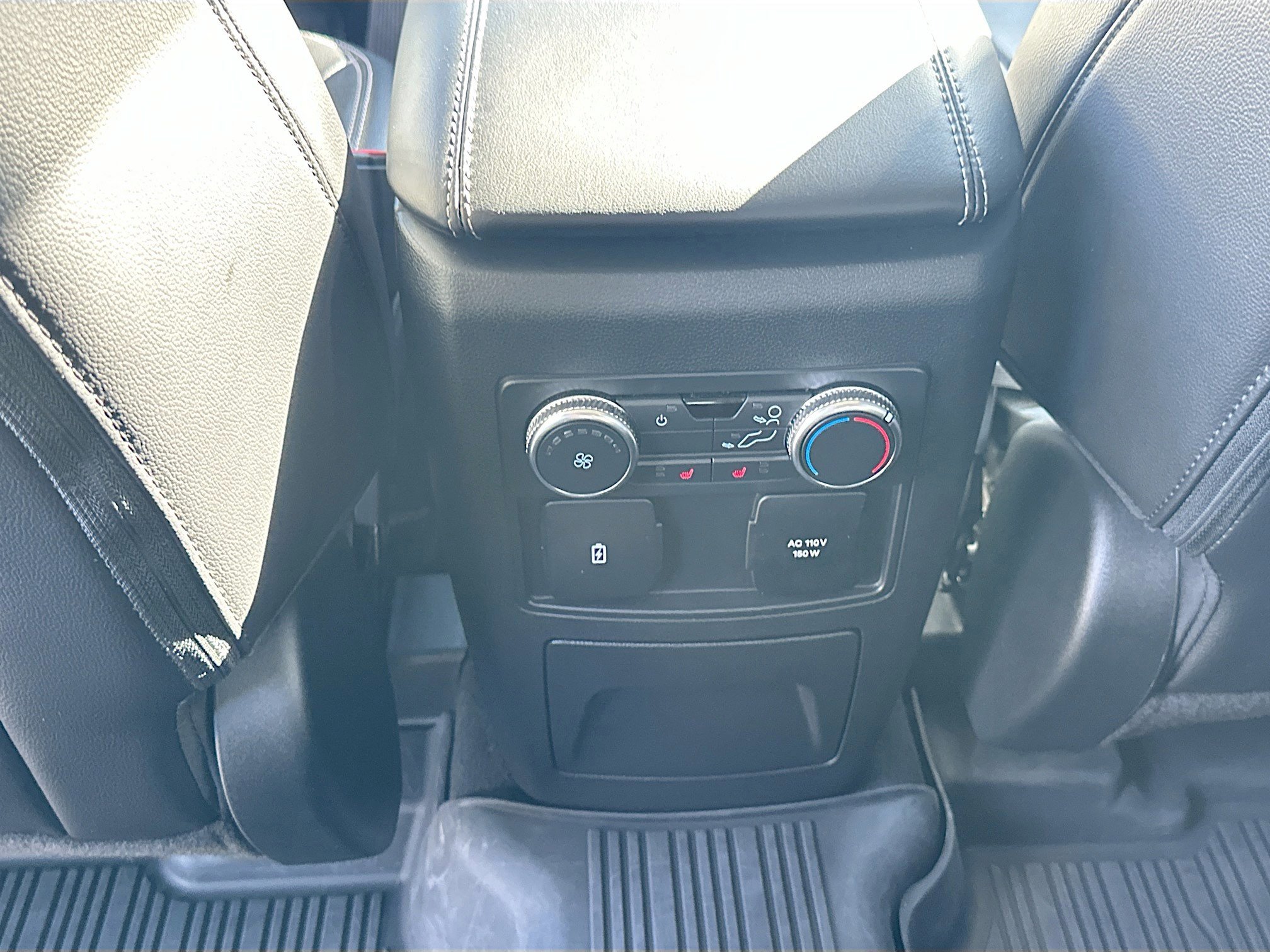 Certified 2022 Ford Explorer Limited w/ Limited Technology Package image 25