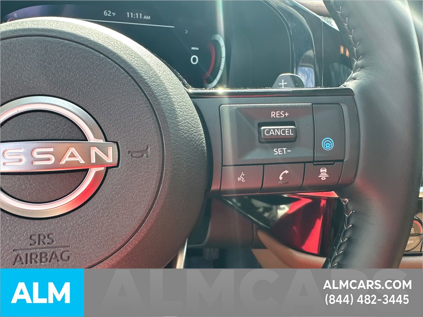 Used 2025 Nissan Pathfinder Platinum FWD image 22